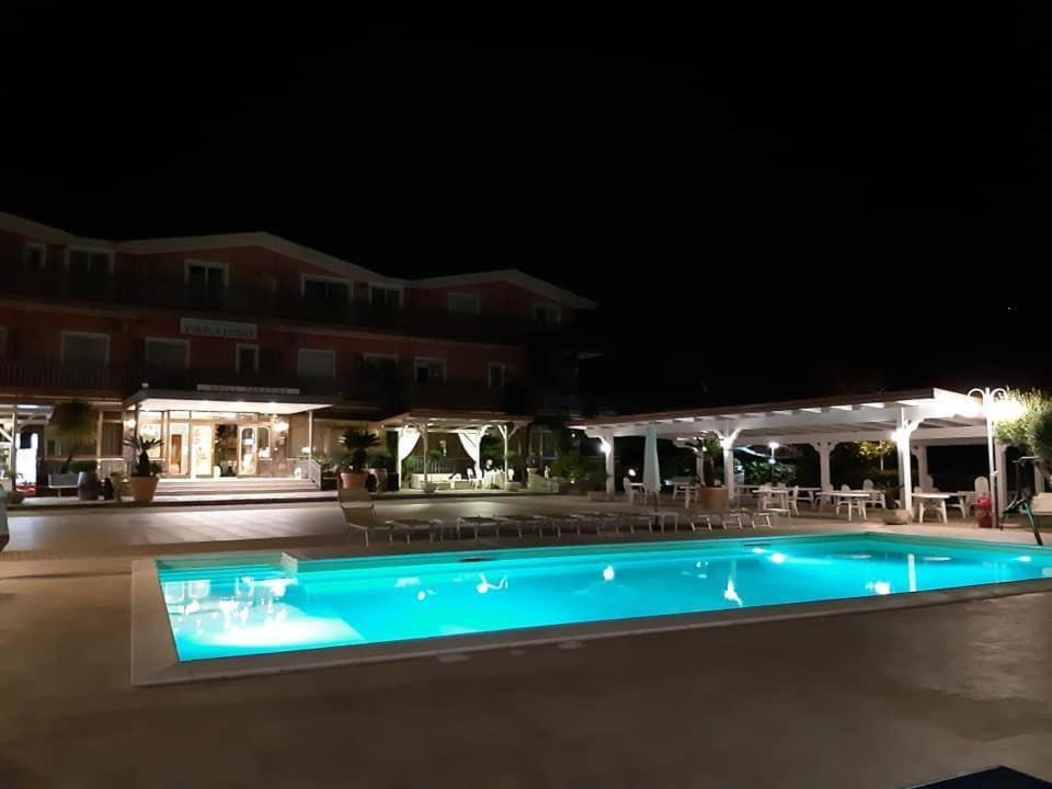 Hotel Ristorante Paradiso Albanella Exterior foto